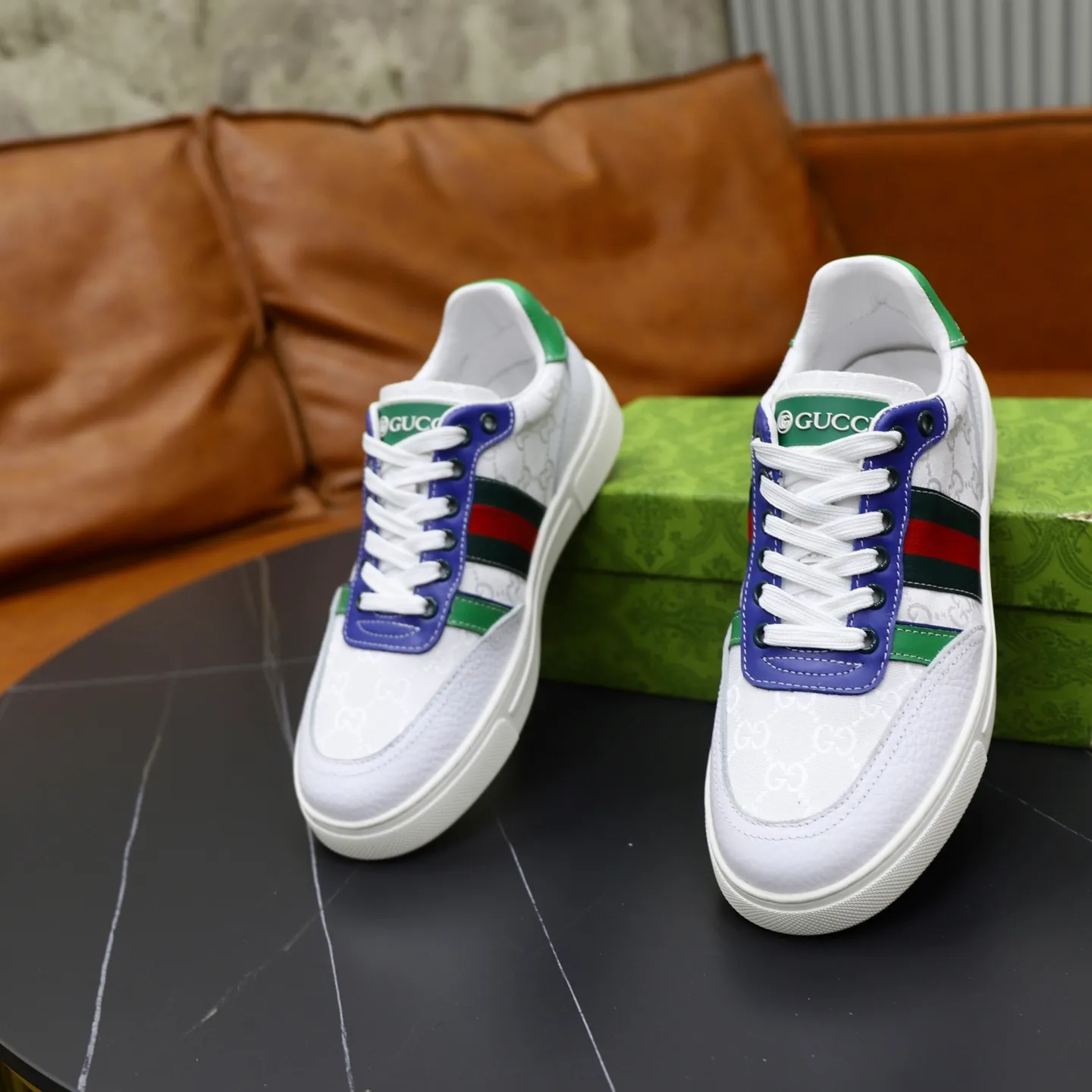 Ex-factory price: 420💰🙅‍♂️🙅‍♂️🙅‍♂️ Brand: GUCCI Standard code: 38-44 (45 customized) Grade: Same as the official website Material: Original leather splicing Comfortable and breathable sheepskin lining Original wear-resistant outsole Style category: Men's fashionable casual shoes Running sneakers Distinguished luxury brand elements Top luxury Color: actual picture color